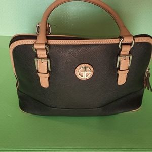 Giani Bernini Black purse